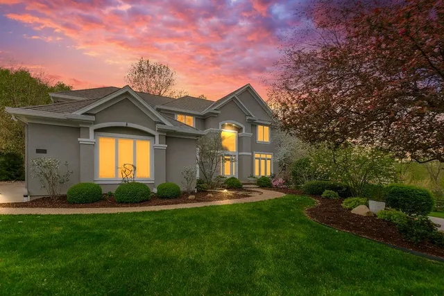 $869,000 | 10863 South Cedar Niles Circle, Olathe, KS 66061