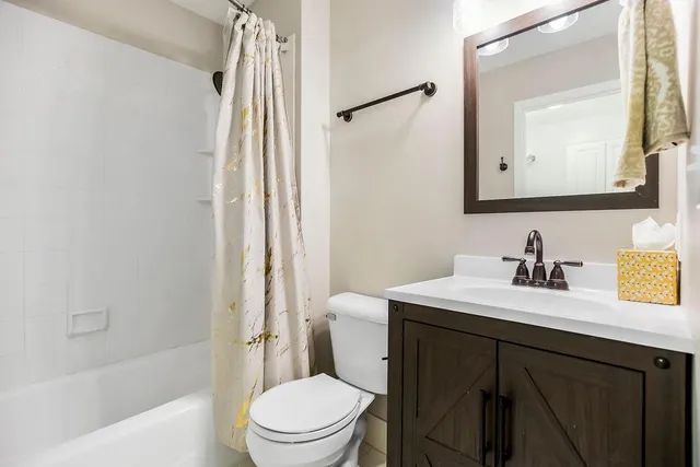 $869,000 | 10863 South Cedar Niles Circle, Olathe, KS 66061