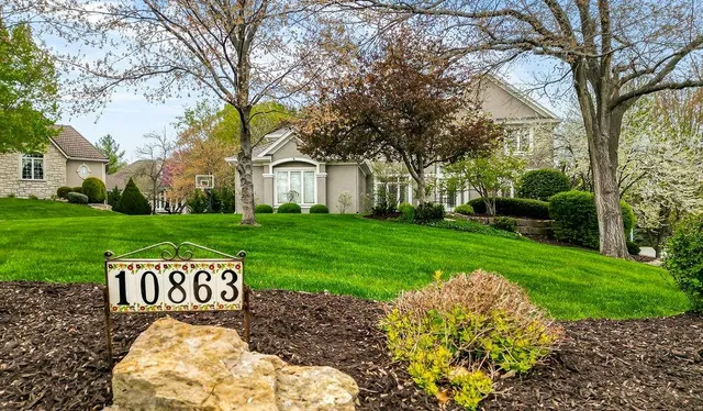 $869,000 | 10863 South Cedar Niles Circle, Olathe, KS 66061
