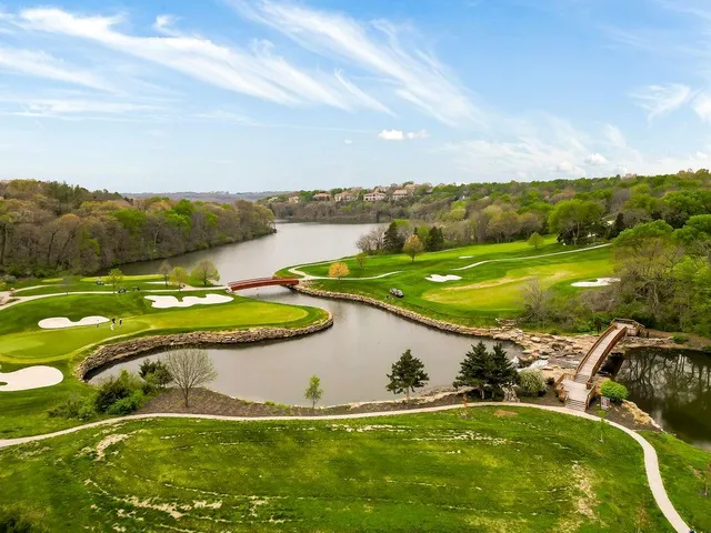 $869,000 | 10863 South Cedar Niles Circle, Olathe, KS 66061