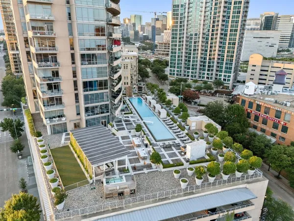 $695,000 | 2200 Victory Avenue, Unit 1105, Dallas, TX 75202