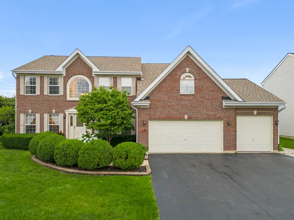 $580,000 | 450 Raintree Drive, Oswego, IL 60543