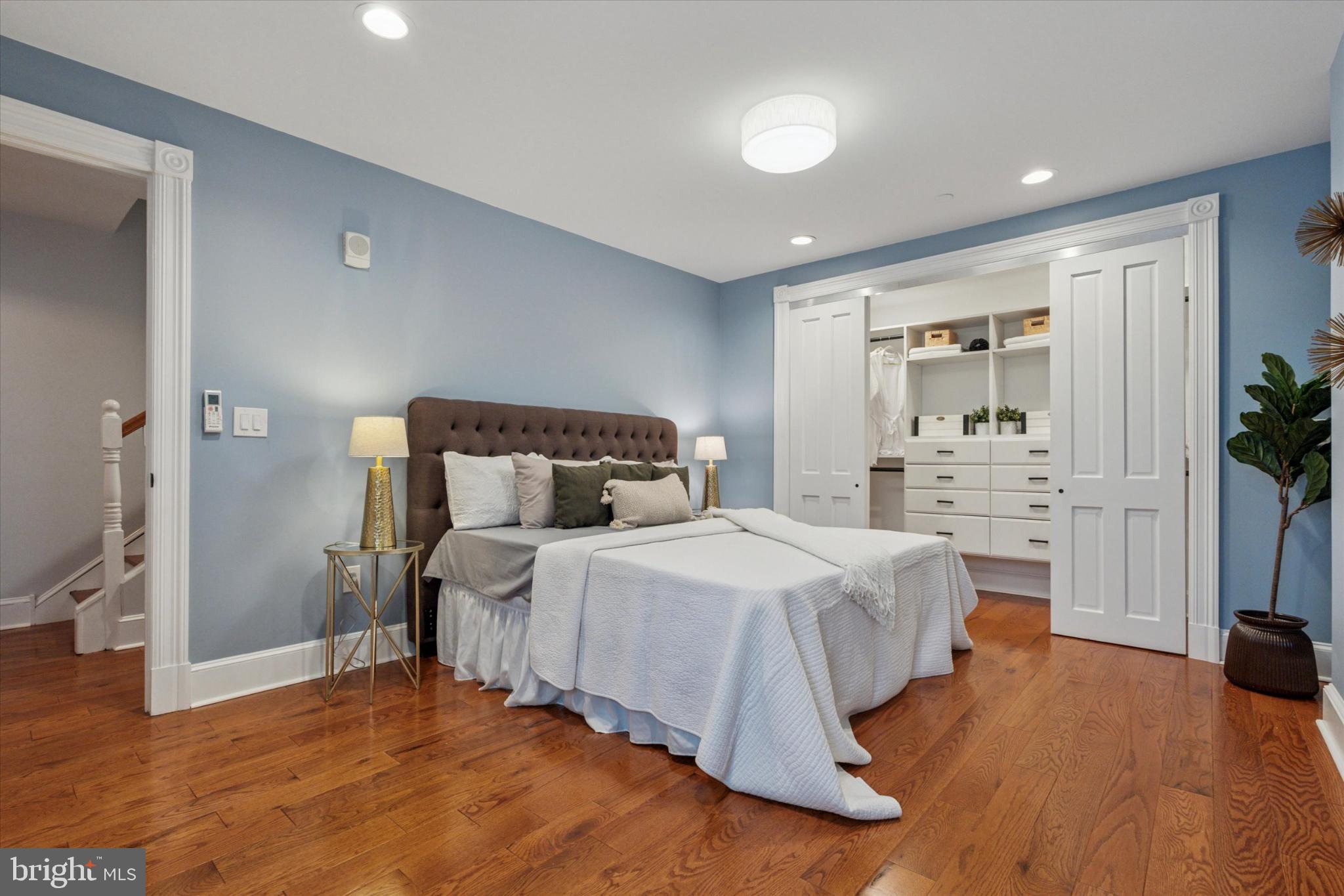 1215 Spruce Street, Unit 301 Philadelphia, PA 19107 - Photo 17 of 27 a spacious bedroom with a bed and a view of bathroom