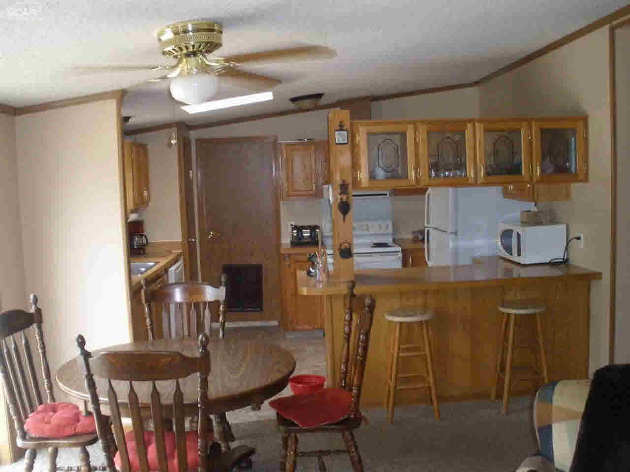 5130 East Coldwater Road Flint, MI 48506 - Photo 16 of 30 21203556-15.JPG