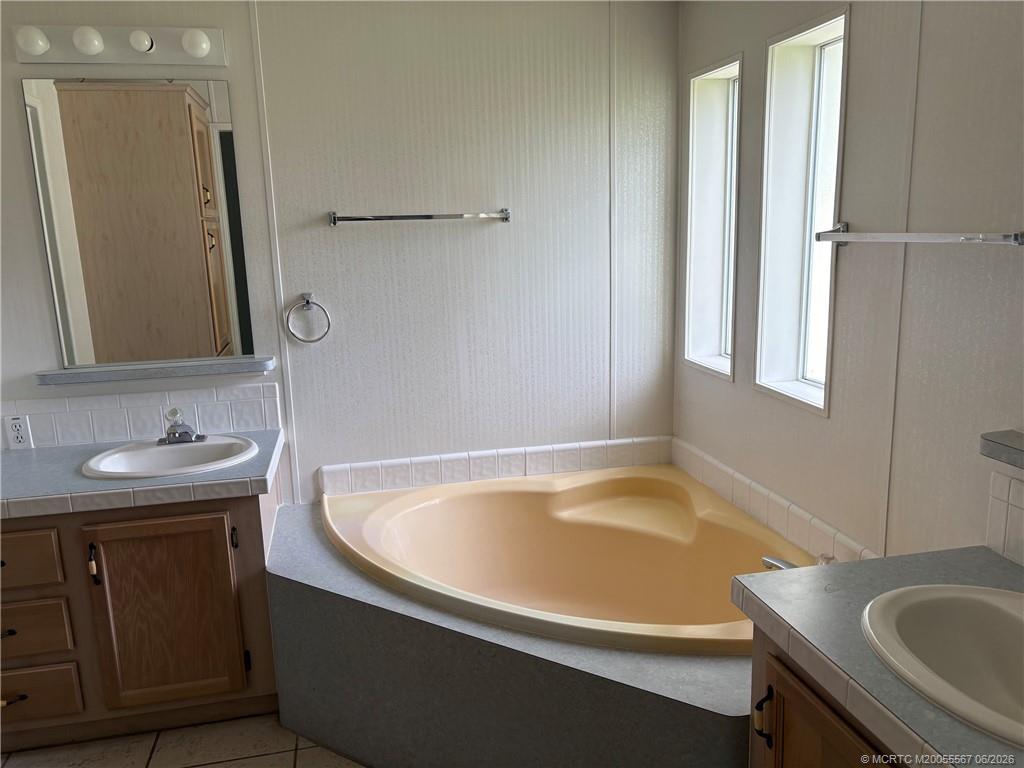 2465 Southwest Versailles Terrace Stuart, FL 34997 - Photo 13 of 21