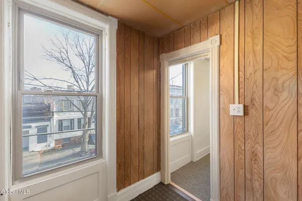 $1,050 | 30 Bradford Street, Unit 1, Albany, NY 12206