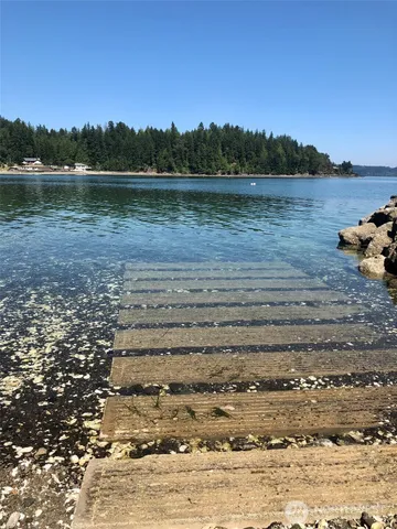 a view of a lake view