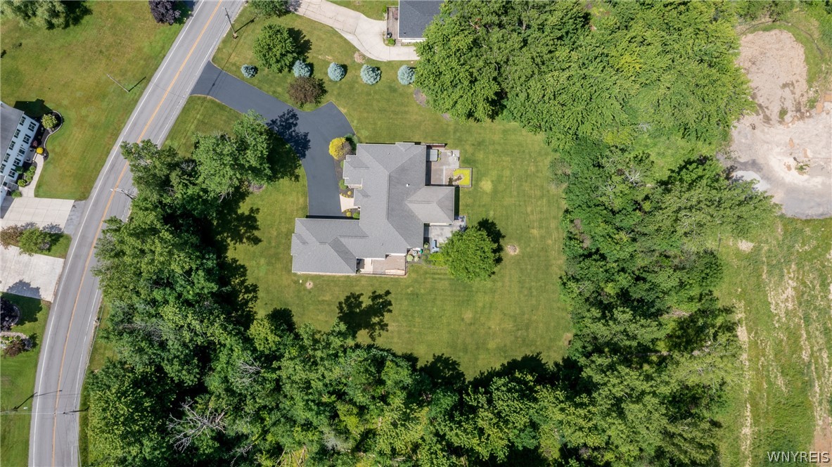 574 North Ellicott Creek Road Amherst, NY 14228 - Photo 12 of 50