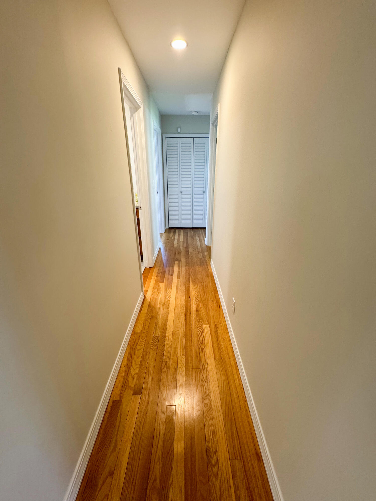 17 Oak Bluff Road Kennebunk, ME 04043 - Photo 38 of 50 Hall to BR