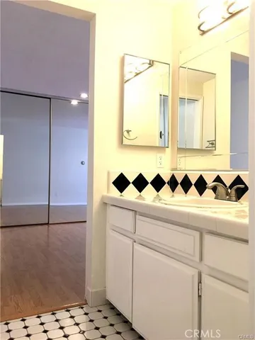 $599,000 | 434 West 223rd Street, Carson, CA 90745