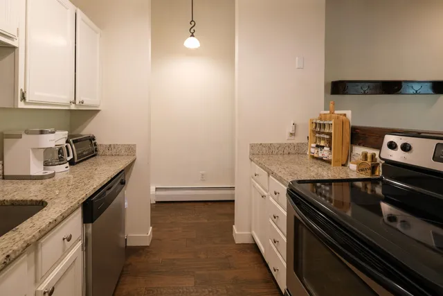 $215,000 | 145 Main Street, Unit 210, Ludlow, VT 05149