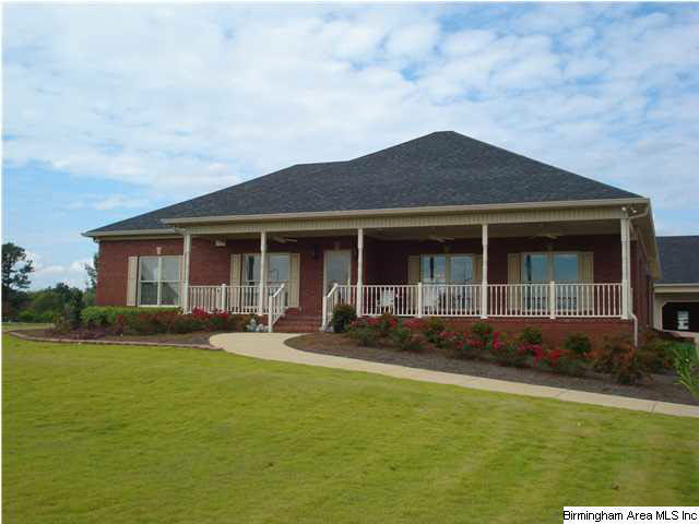 952 6th Street Pleasant Grove, AL 35127 - Photo 1 of 14