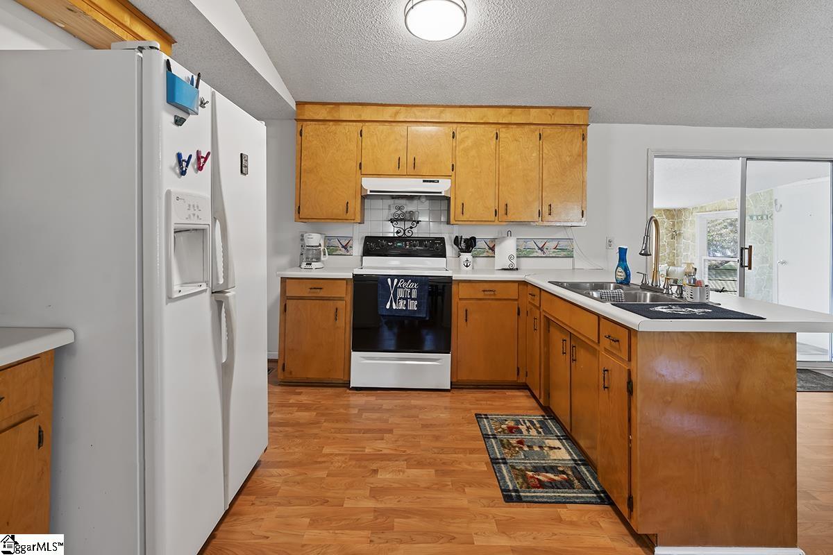 2202 Scurry Island Road Chappells, SC 29037 - Photo 6 of 29 Gallery Image 6
