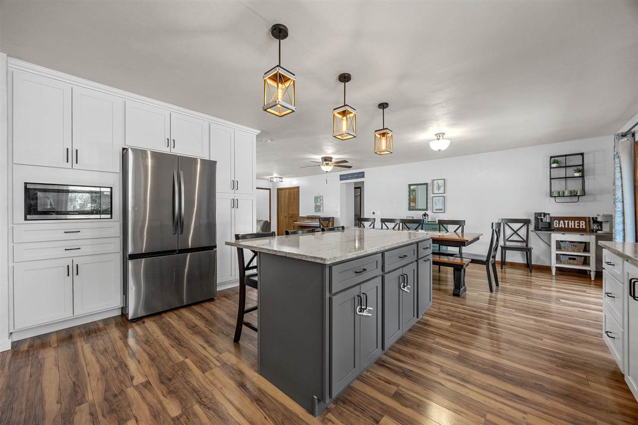 809 8th Street Kalona, IA 52247 - Photo 8 of 33 Gallery Image 8