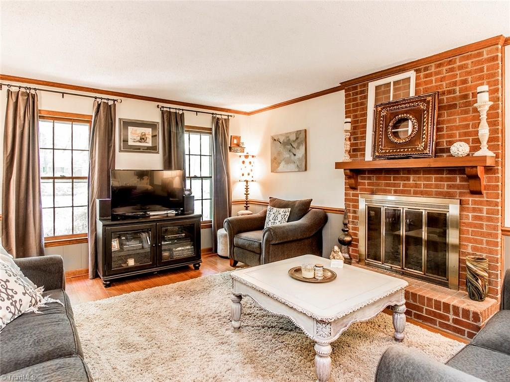 2207 Three Meadows Road Greensboro, NC 27455 - Photo 9 of 28 Gallery Image 9
