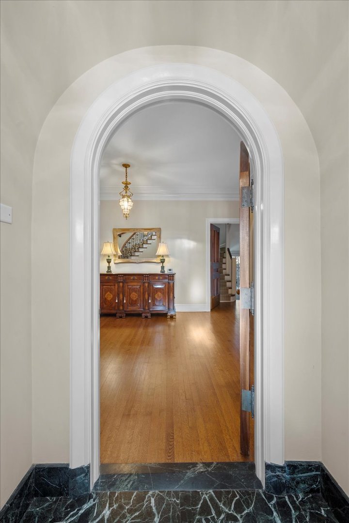 123 Oxford Road Kenilworth, IL 60043 - Photo 30 of 60