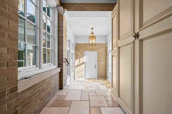 $3,295,000 | 123 Oxford Road, Kenilworth, IL 60043