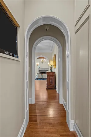 $3,295,000 | 123 Oxford Road, Kenilworth, IL 60043