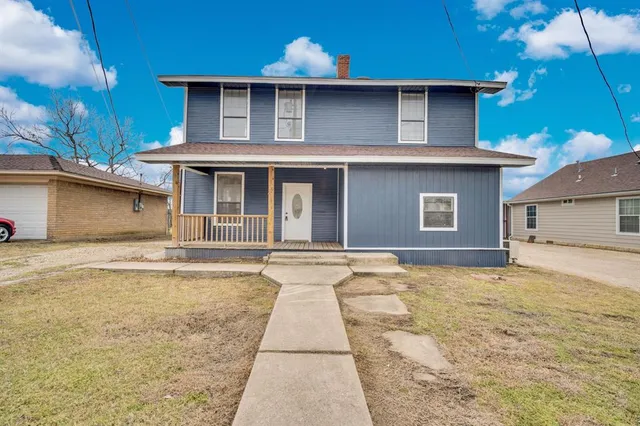 $279,000 | 620 East Elm Street, Hillsboro, TX 76645