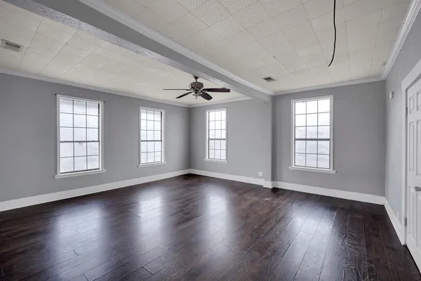 $275,000 | 620 East Elm Street, Hillsboro, TX 76645