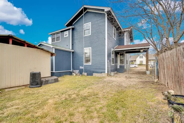 $275,000 | 620 East Elm Street, Hillsboro, TX 76645