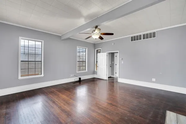 $275,000 | 620 East Elm Street, Hillsboro, TX 76645