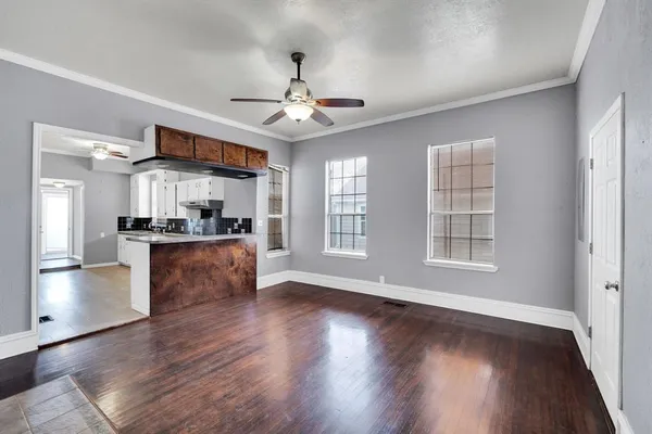 $275,000 | 620 East Elm Street, Hillsboro, TX 76645