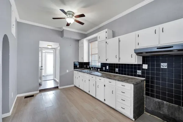 $275,000 | 620 East Elm Street, Hillsboro, TX 76645