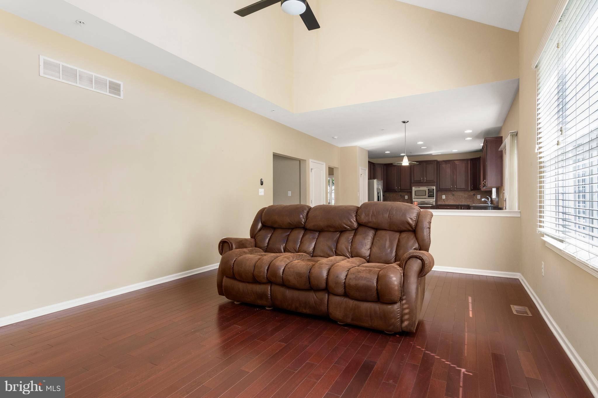 4100 Bridle Ridge Road Upper Marlboro, MD 20772 - Photo 11 of 30 Family Room