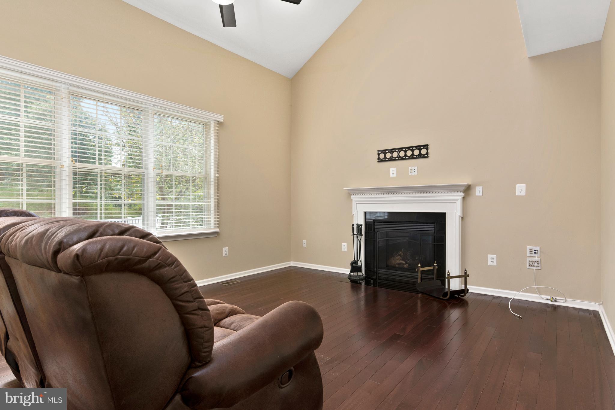 4100 Bridle Ridge Road Upper Marlboro, MD 20772 - Photo 12 of 30 Family Room