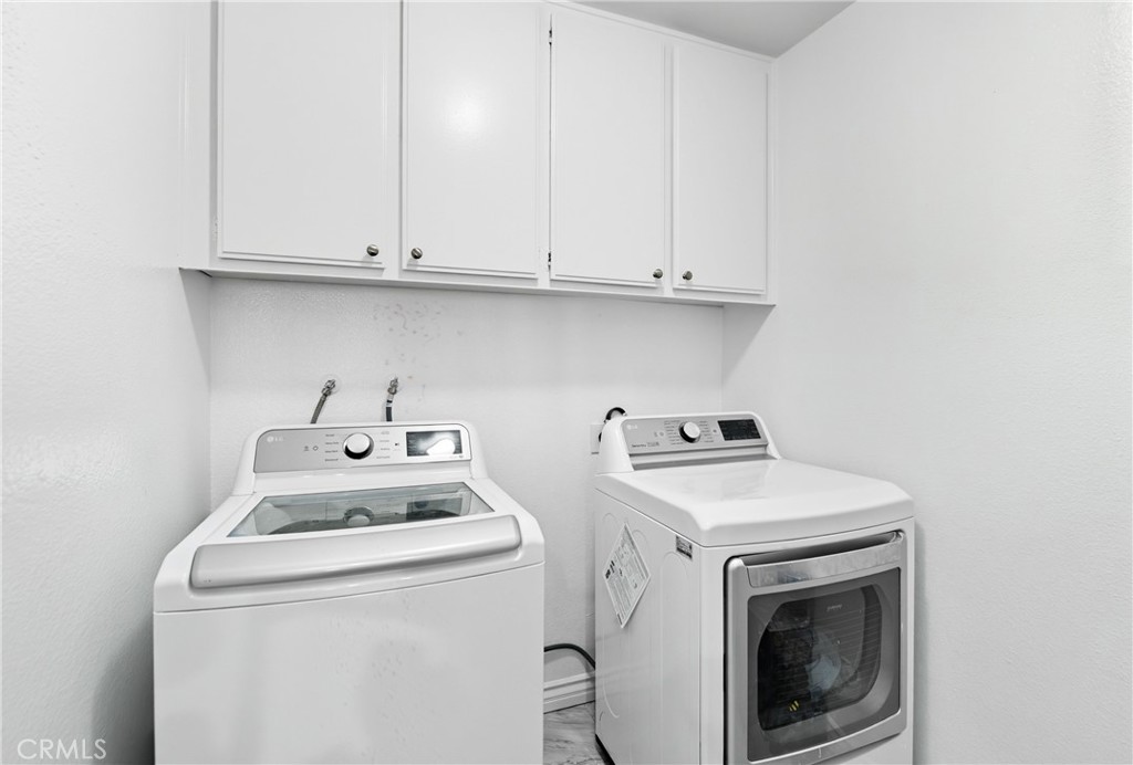 2450 Stow Street Simi Valley, CA 93063 - Photo 16 of 23