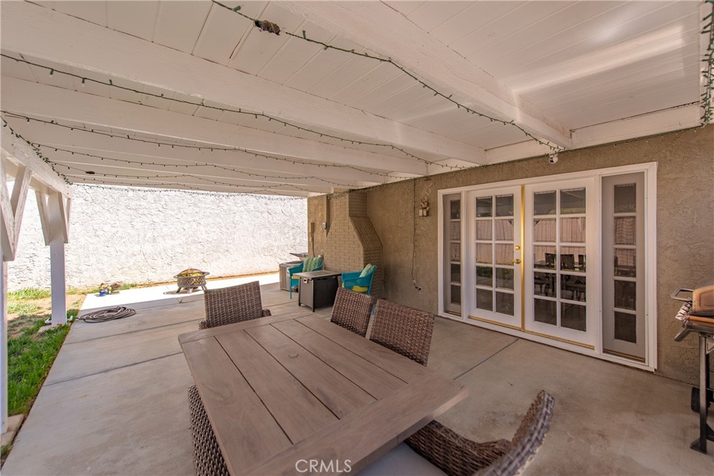 2450 Stow Street Simi Valley, CA 93063 - Photo 17 of 23