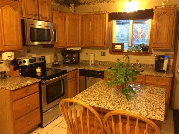 67 Maple Terrace West Springfield, MA 01089 - Photo 3 of 27 Gallery Image 3