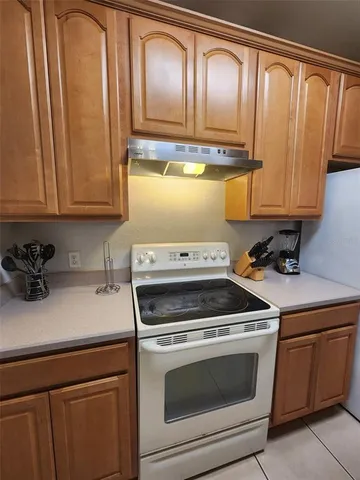 $2,100 | 4802 Cayview Avenue, Unit 102, Orlando, FL 32819