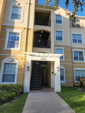 $2,100 | 4802 Cayview Avenue, Unit 102, Orlando, FL 32819