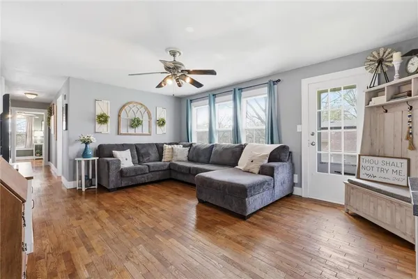 $250,000 | 3800 North Prather Road, Kansas City, MO 64116