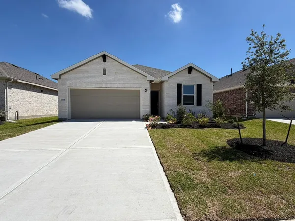 $2,600 | 8338 Bay Oaks Drive, Baytown, TX 77523