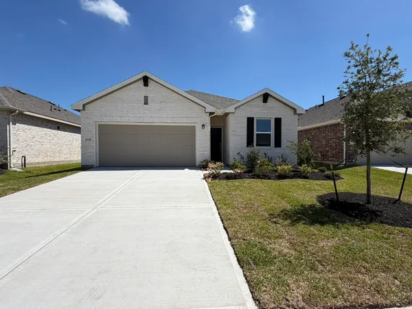 $2,600 | 8338 Bay Oaks Drive, Baytown, TX 77523