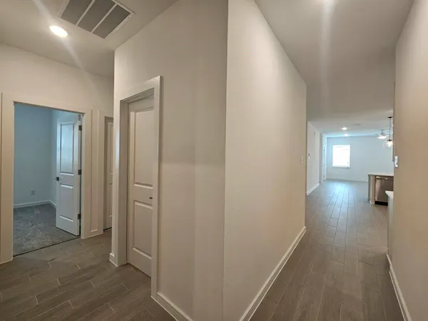 $2,600 | 8338 Bay Oaks Drive, Baytown, TX 77523