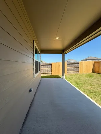 $2,600 | 8338 Bay Oaks Drive, Baytown, TX 77523