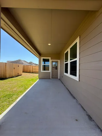 $2,600 | 8338 Bay Oaks Drive, Baytown, TX 77523