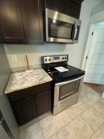 $2,200 | 729 East Hunter Avenue, Unit 3, Bloomington, IN 47401