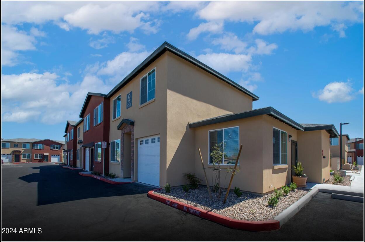 677 East Commonwealth Place, Unit 3 Chandler, AZ 85225 - Photo 1 of 19 Property