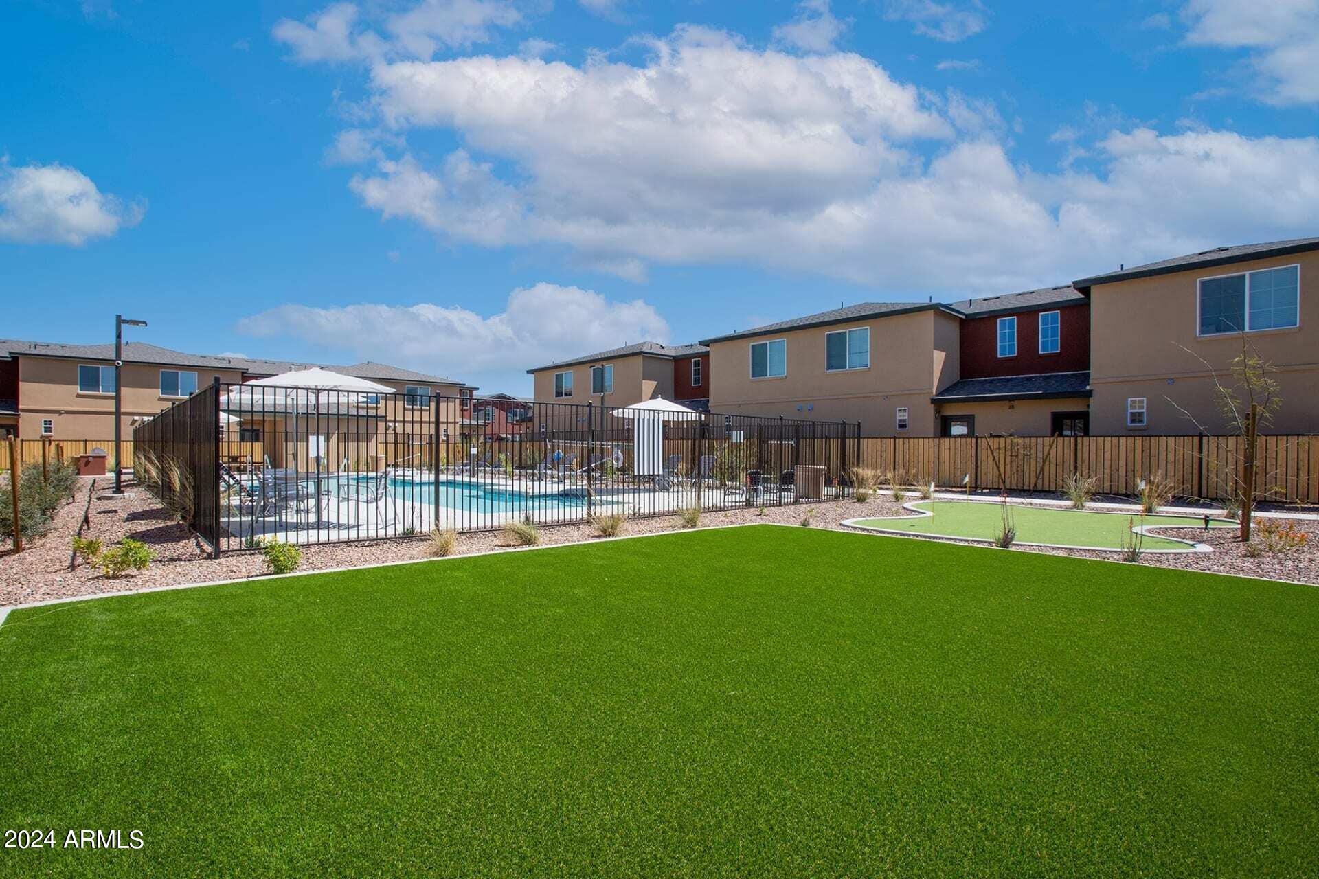 677 East Commonwealth Place, Unit 3 Chandler, AZ 85225 - Photo 16 of 19 Grass Area