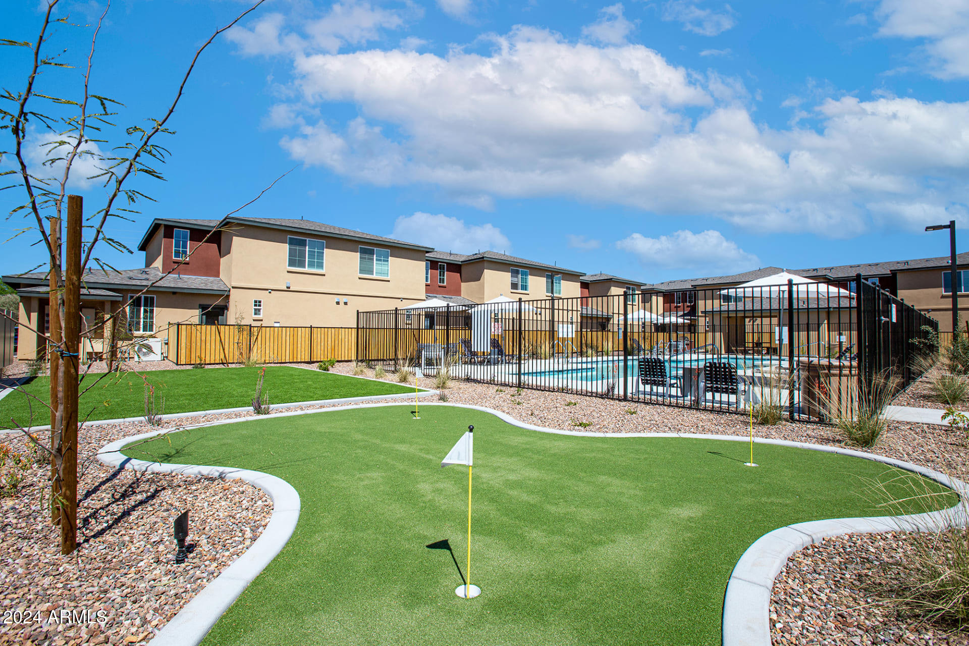 677 East Commonwealth Place, Unit 3 Chandler, AZ 85225 - Photo 17 of 19 Putting Green