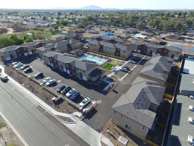 $2,080 | 677 East Commonwealth Place, Unit 3, Chandler, AZ 85225
