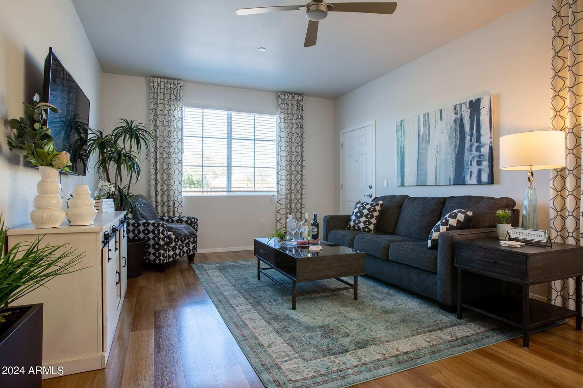677 East Commonwealth Place, Unit 3 Chandler, AZ 85225 - Photo 2 of 19 Living Room