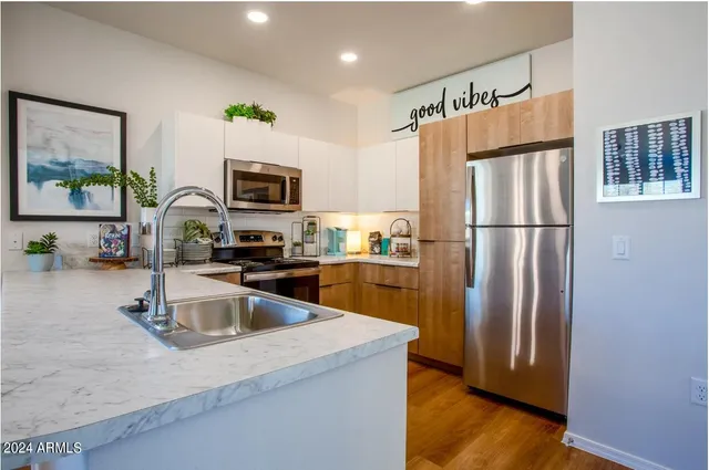 $2,080 | 677 East Commonwealth Place, Unit 3, Chandler, AZ 85225