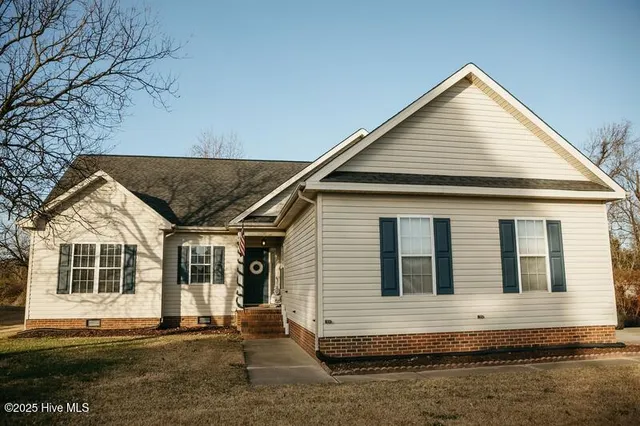 $284,900 | 111 Woodcroft Drive, Goldsboro, NC 27534