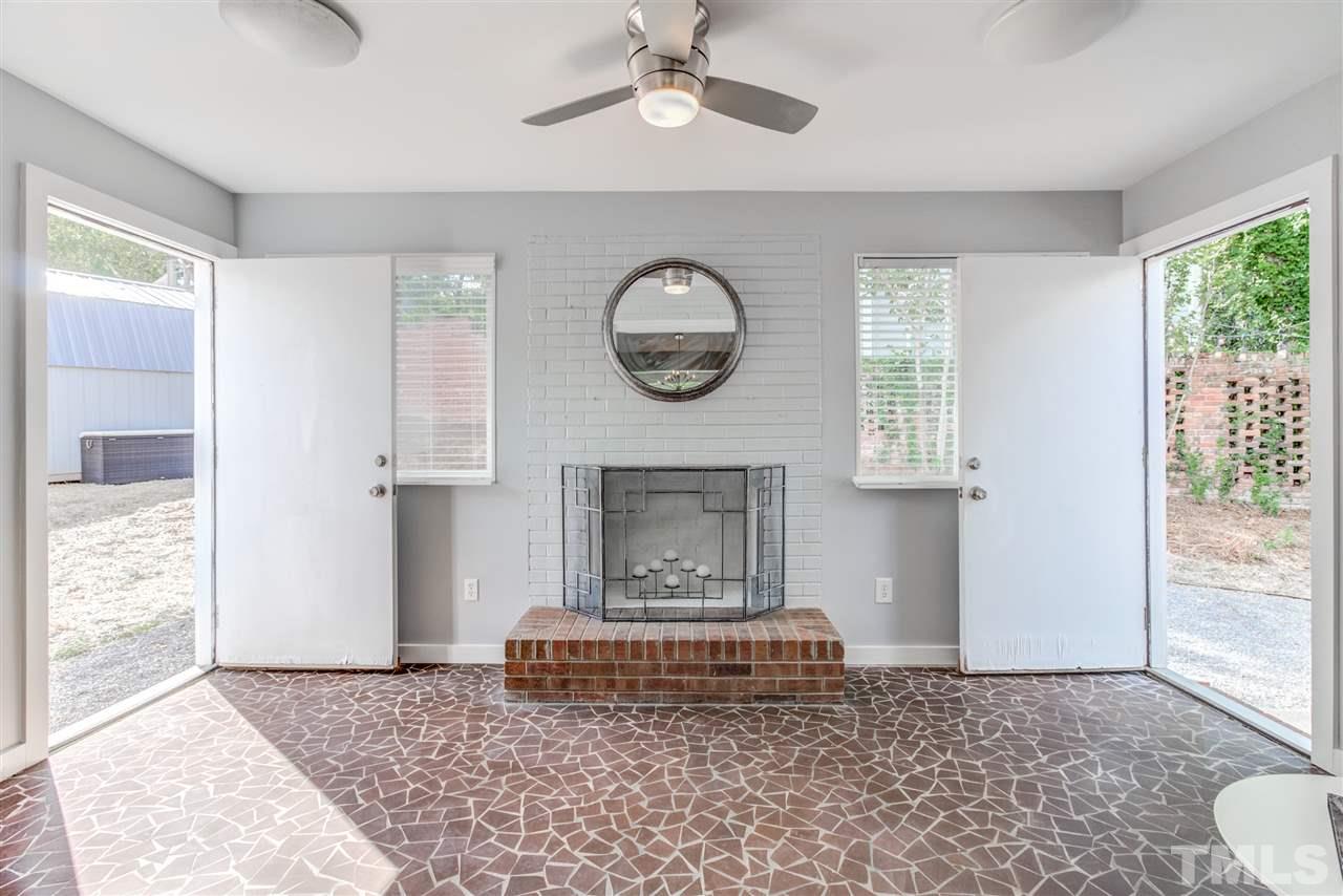 837 Woodburn Road Raleigh, NC 27605 - Photo 12 of 25 Gallery Image 12